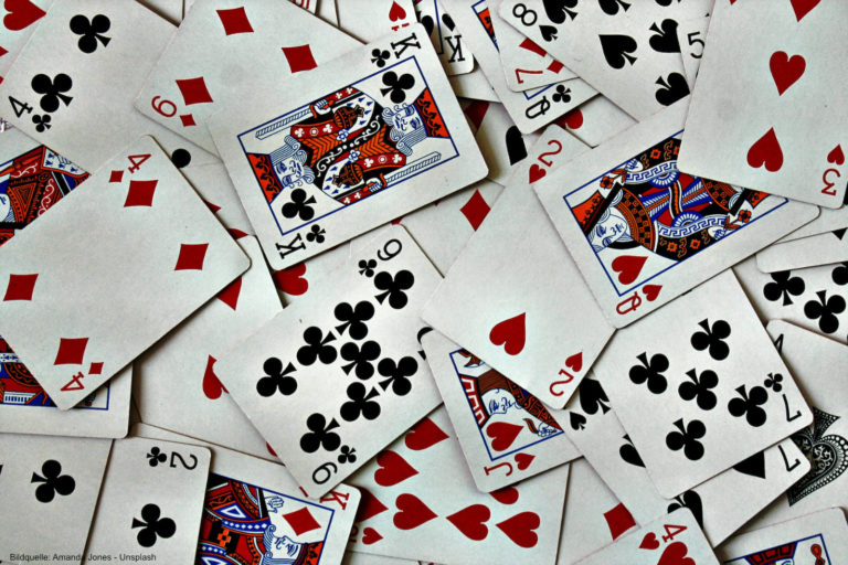 Die besten fünf Kartenspiele für Senioren