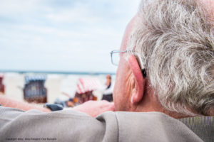 Pflege-Tipps vom Hörakustiker / Sommer, Sonne und Hörsystem