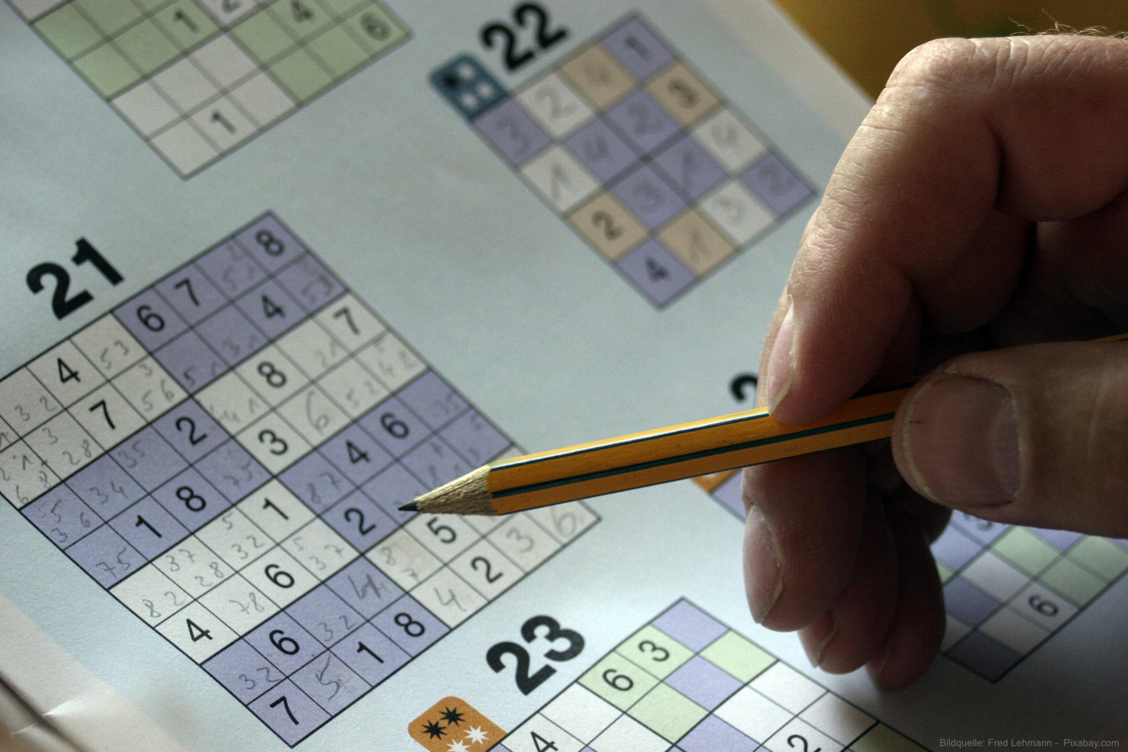 Sudoku im Alter: Mit Zahlenrätseln fit im Kopf bleiben